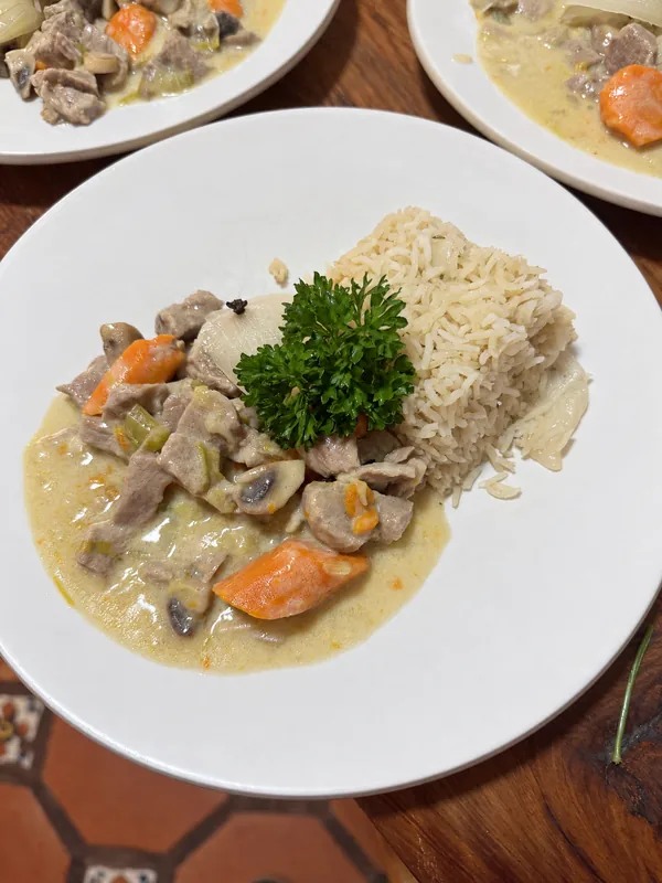 Lino Cantú’s creamy stew with mushrooms, carrots and rice